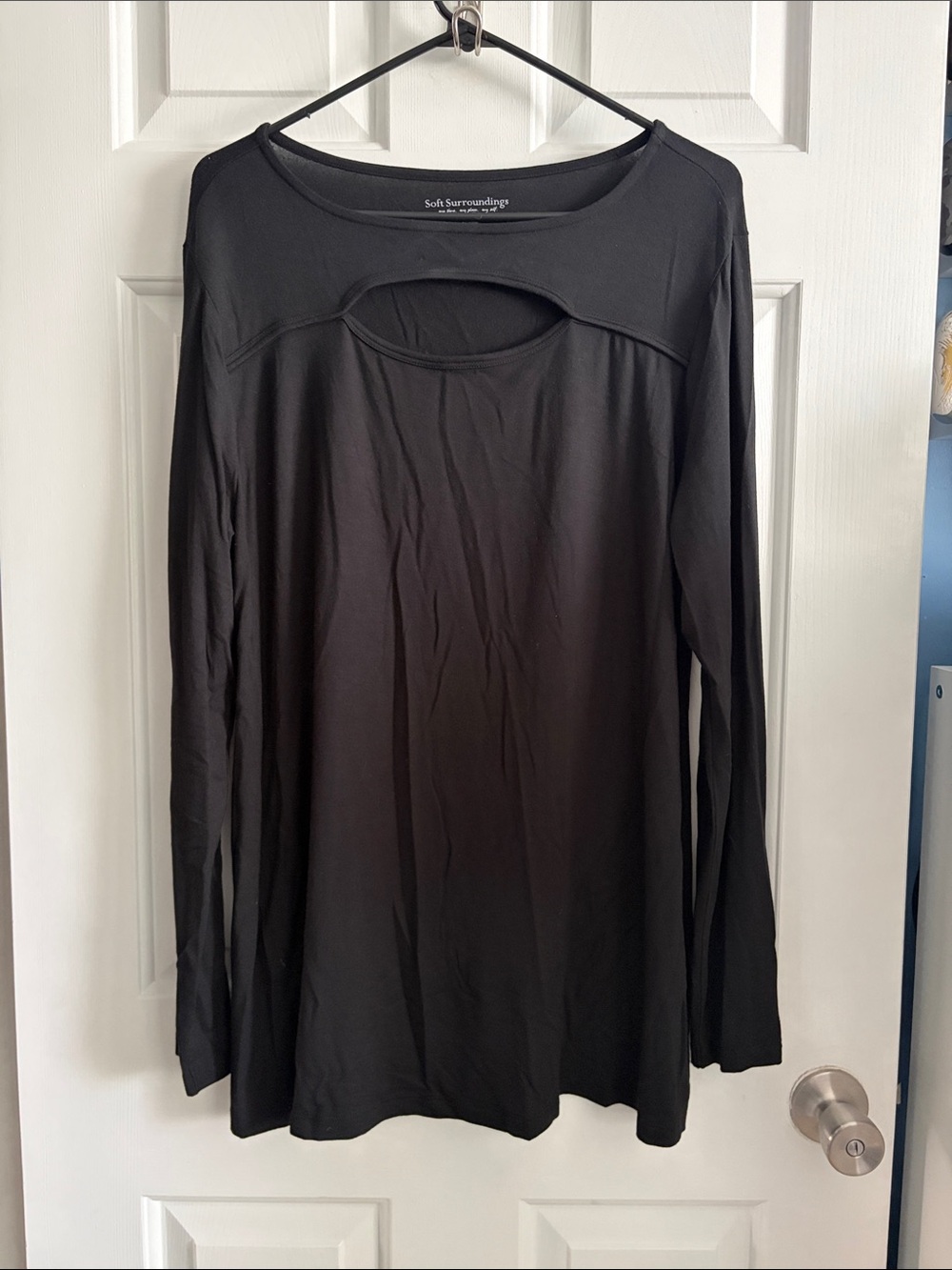 Soft Surroundings Stretch Jersey Knit Key Hole Front Long Sleeve Tunic Top